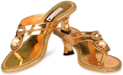 

Pipilika Women GOLDEN Heels