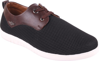 

Golite Sneakers For Men(Multicolor, Black
