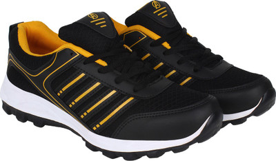 

AMG Aero Power Play Shoes Casuals For Men(Black, Yellow
