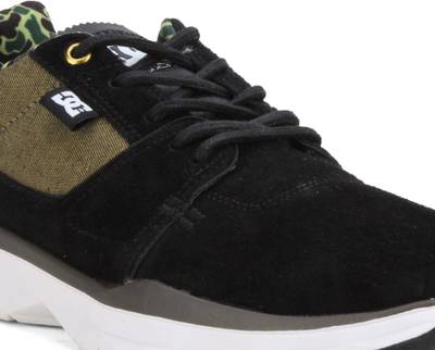 DC Sneakers