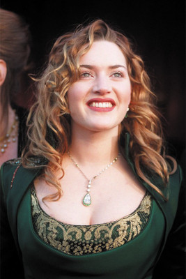 

BikriKendra kate winslet Poster Paper Print(18 inch X 12 inch, Rolled)