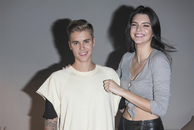 

BikriKendra jordan clarkson and kendall jenner Poster Paper Print(18 inch X 12 inch, Rolled)