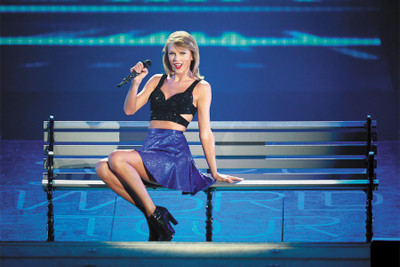 BikriKendra taylor swift sing Poster Paper Print(18 inch X 12 inch, Rolled)