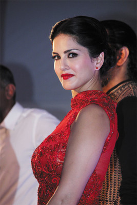

BikriKendra Sunny Leone MTV Poster Paper Print(18 inch X 12 inch, Rolled)
