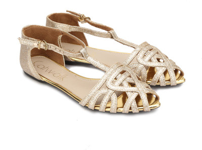 

Catwalk Women GOLD Flats