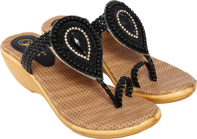 

Jade Women Black Wedges