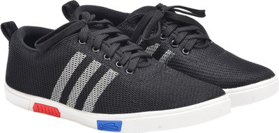 Walkjump trending casuals, canvas shoes, outdoors Sneakers For Men(Black, White