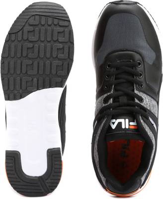 Fila Sneakers
