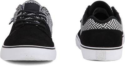 DC Sneakers