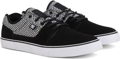 DC Sneakers