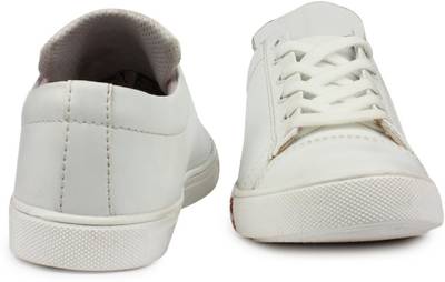Navchetan Sneakers