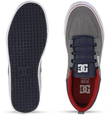 DC Sneakers