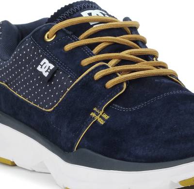 DC Sneakers