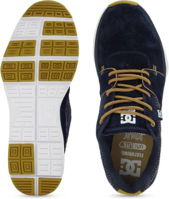DC Sneakers