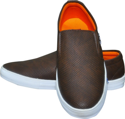 

ZAAFA Casuals For Men(Brown