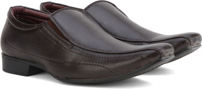 

Bata CHASEZ Slip On shoes For Men(Brown