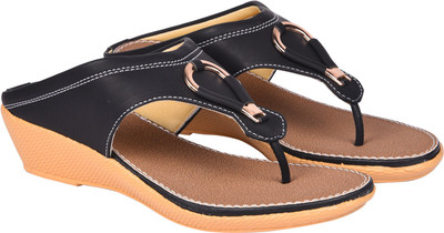 

Jade Women Black Flats