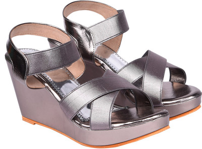 

Jade Women Grey Wedges