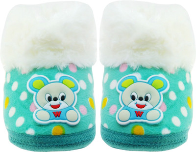 

Neska Moda Panda 0 To 12 Month Baby Booties(Toe to Heel Length - 10 cm Green)