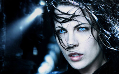 

Movie Underworld: Evolution HD Wallpaper Background Paper Print(12 inch X 18 inch, Rolled)