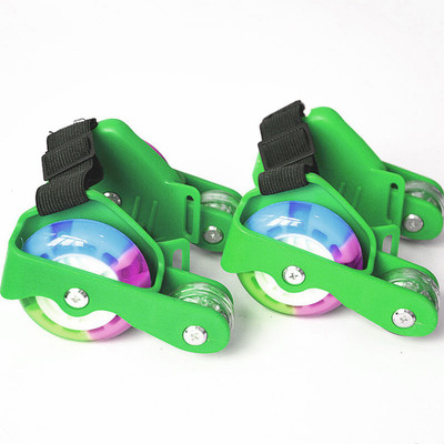 

skatik Flashing Skate Roller Wheel Quad Roller Skates - Size 12-16 UK(Green)