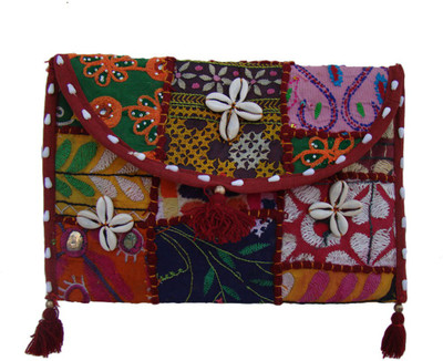 

The Living Craft Casual Multicolor Clutch