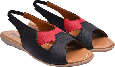 

Jade Women Black Flats