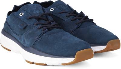 DC Sneakers