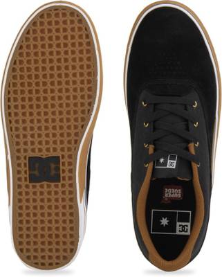 DC Sneakers