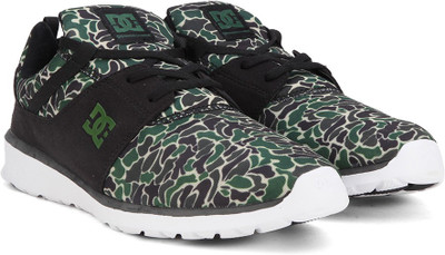 

DC HEATHROW SE M SHOE Sneakers For Men(Multicolor, Black camouflage