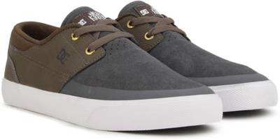 DC Sneakers