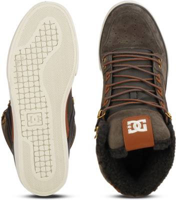 DC Sneakers