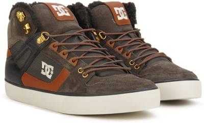 DC Sneakers
