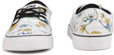 DC Sneakers
