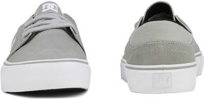 DC Sneakers