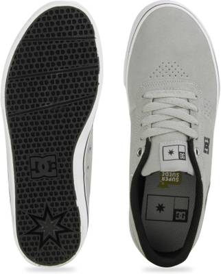DC Sneakers
