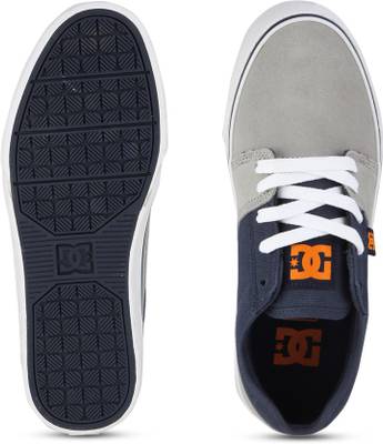 DC Sneakers