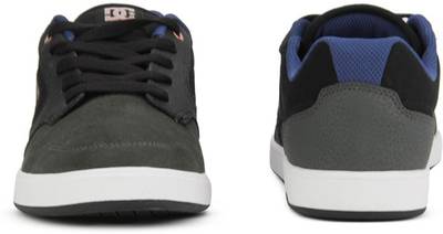 DC Sneakers