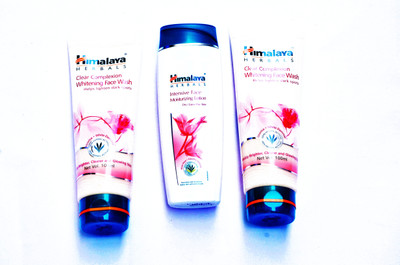 

Himalaya FACE LOTION CLEAR COMPLIXION FACE WASH(Set of)