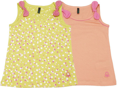 

United Colors of Benetton Girls Solid Cotton T Shirt(Orange, Pack of 2, 902