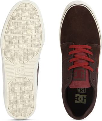 DC Sneakers