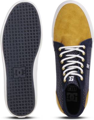 DC Sneakers