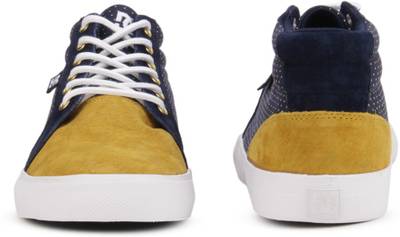 DC Sneakers