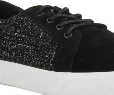 DC Sneakers