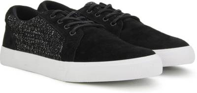 DC Sneakers