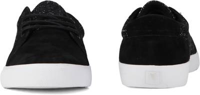 DC Sneakers