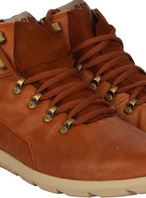 CAT PREVAIL Sneakers
