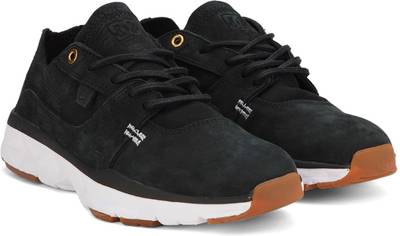 DC Sneakers