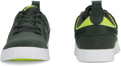 Nike LITEFORCE III Sneakers
