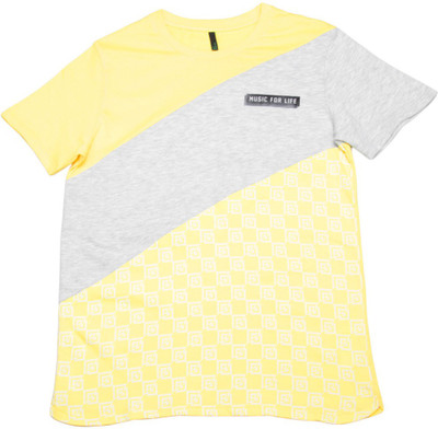 

United Colors of Benetton Boys Printed Cotton T Shirt(Yellow, Pack of 1, S10